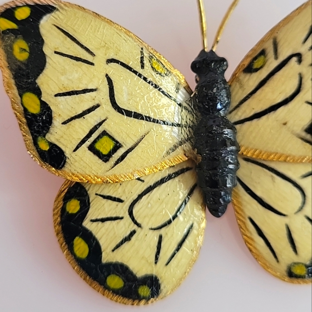 ***Sold*** Vintage Butterfly Brooch Pin Black and Gold Tone Vintage Signed Weiss - Picture 3 of 10